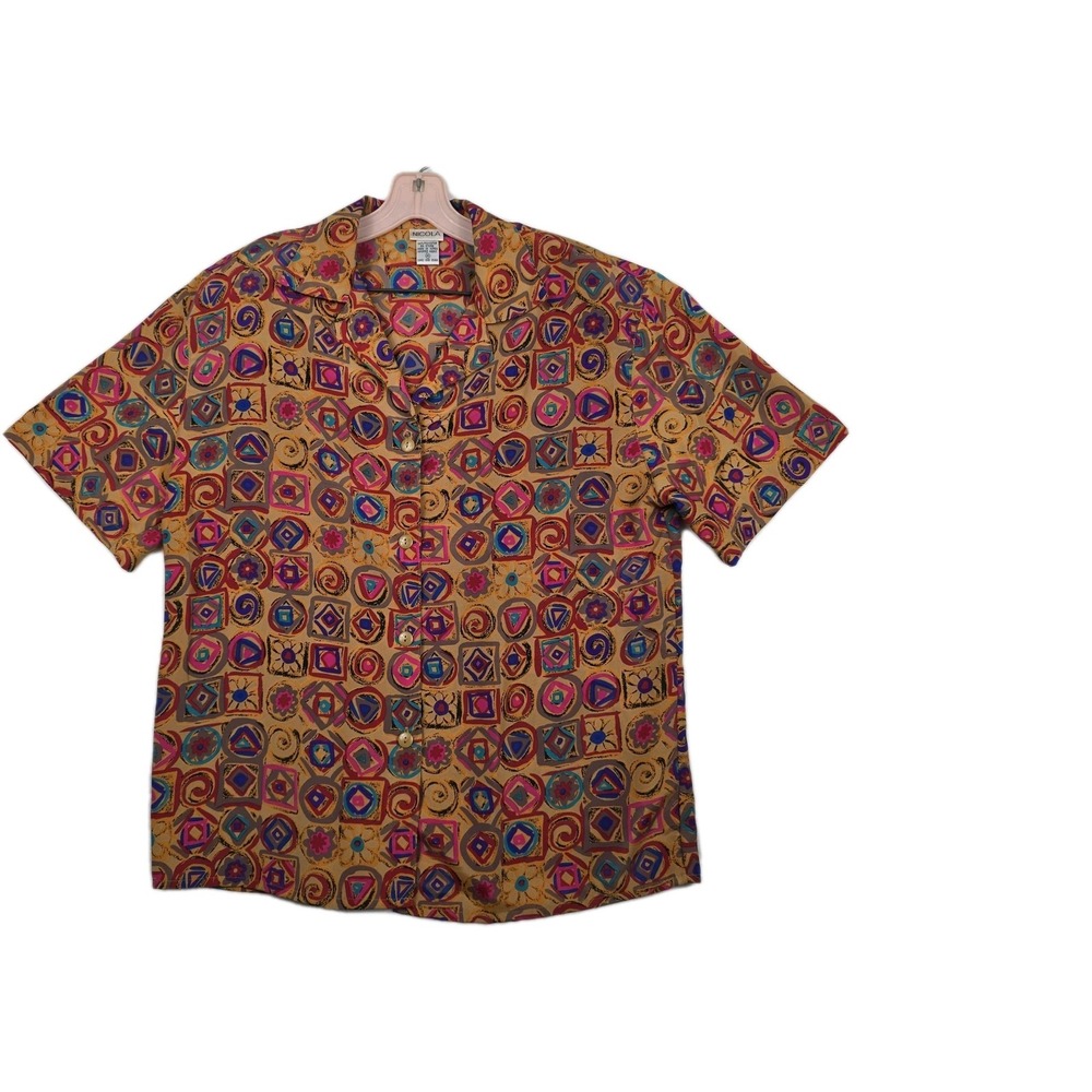 Nicola Vintage Women's Size Medium Geometric Button Up Short‎ Sleeve Shirt